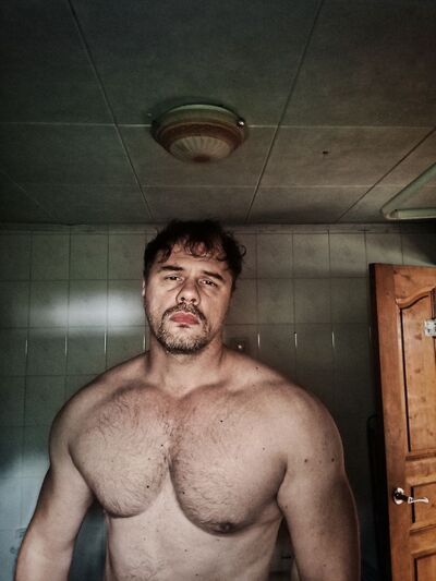  ,   Jonh, 49 ,   