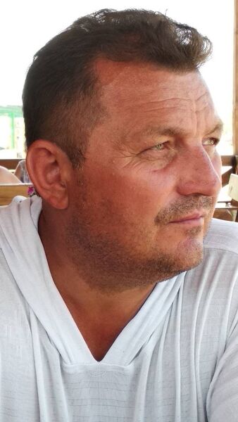  ,   Hik, 54 ,   