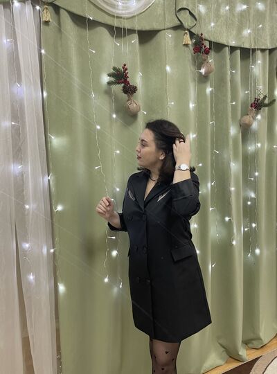  ,   Lina, 37 ,   ,   