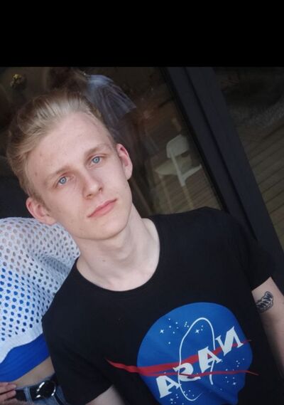   ,   Ը, 19 ,   ,   