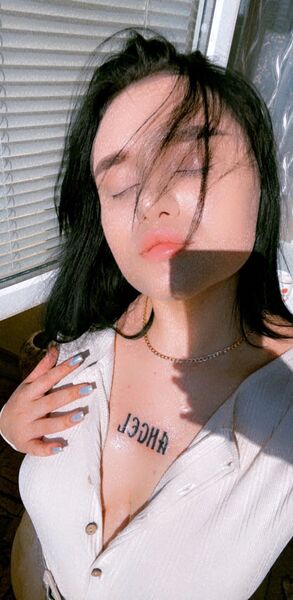  ,   Diana, 20 ,   ,   