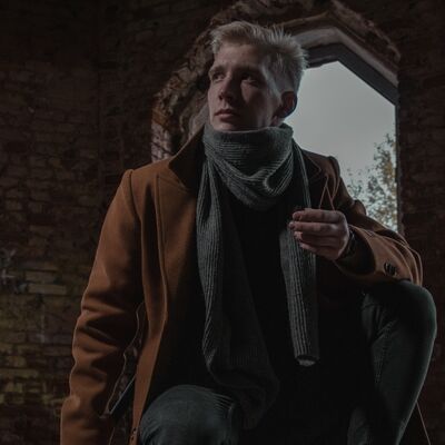  -,   Vlad, 26 ,   ,   , 