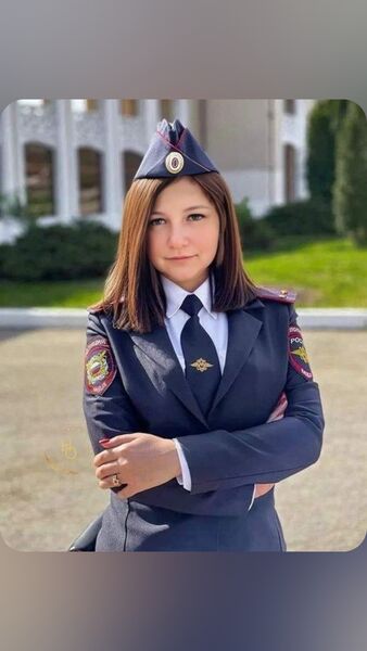  ,   Kira, 39 ,   ,   