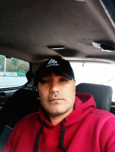  ,   Baha, 44 ,   ,   
