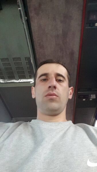  ,   Ahmed, 40 ,   ,   , c 