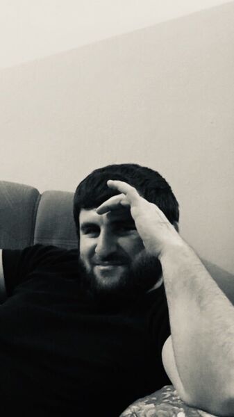  ,   Artur, 32 ,   ,   