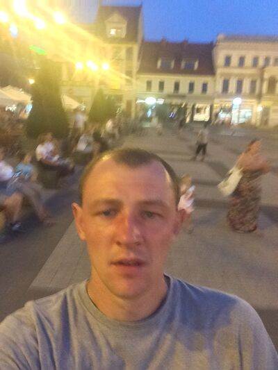  Zory,   , 36 ,   