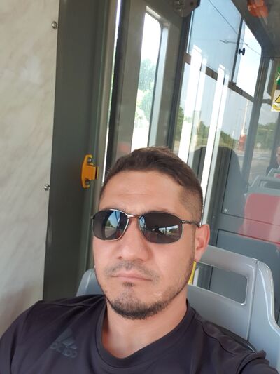  Praha,   , 37 ,   ,   
