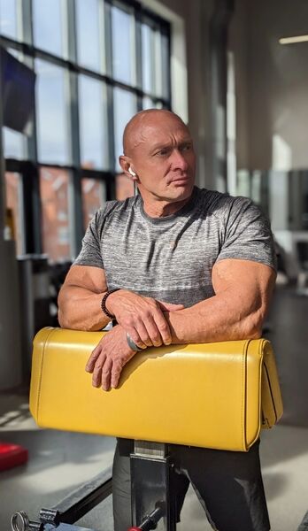  -,   Oleg, 55 ,   ,   , c , 