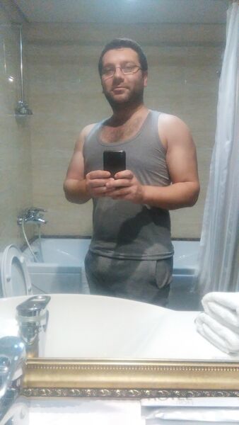 ,   Djavid, 35 ,  