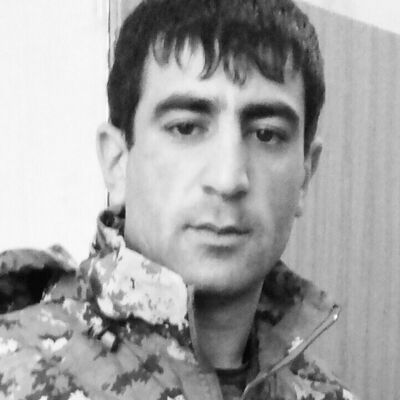  ,   Karen, 34 ,   ,   , c 