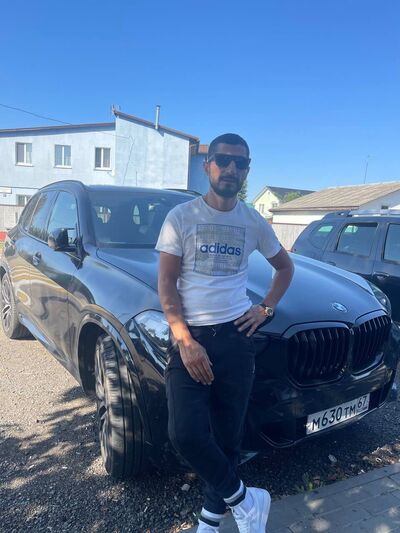  ,   Armen, 38 ,     , c 