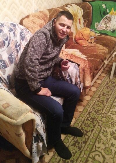  ,   Valerii, 33 ,  