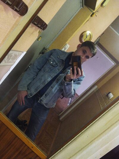  --,   Alex, 27 ,   ,   