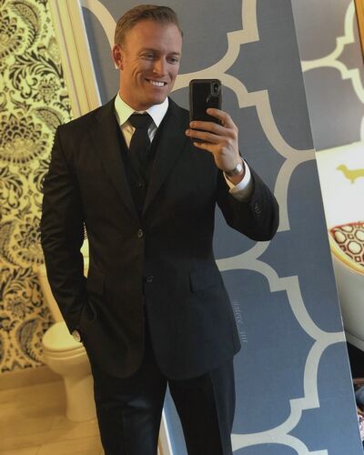  ,   Maverick, 43 ,   c 