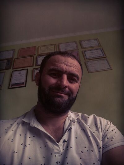  ,   Lion, 47 ,   ,   , c 