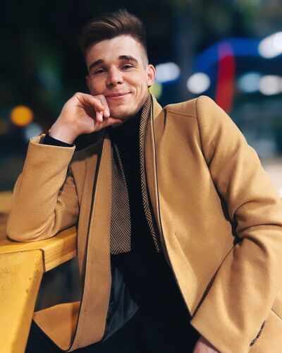  ,   Maksim, 27 ,   ,   