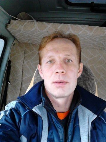  10715861  VIKTOR, 48 ,    