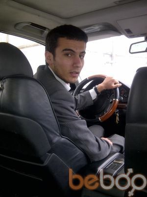  ,   Riad, 37 ,   
