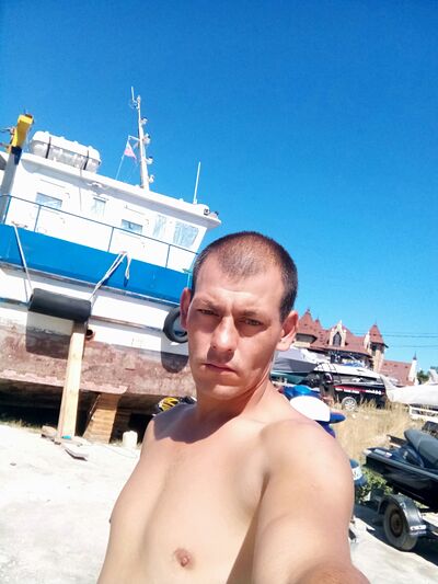  ,   Ruslan, 37 ,   ,   , c 