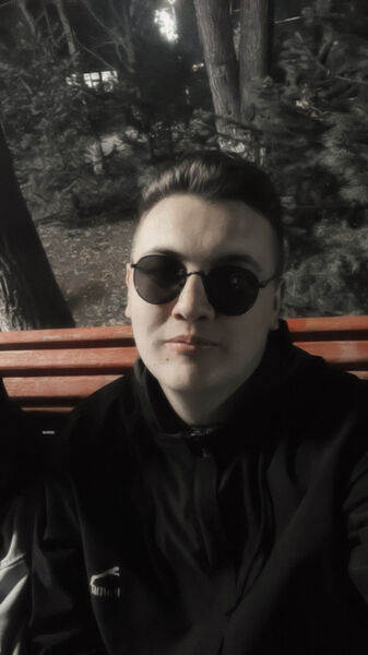  ,   Nikita, 21 ,   ,   