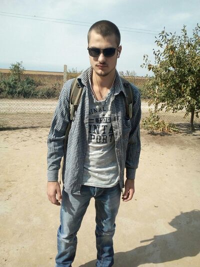  ,   Arturo, 28 ,   
