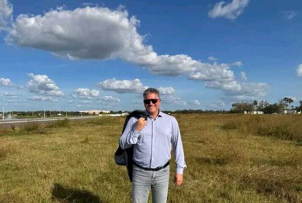  ,   David, 57 ,   c 
