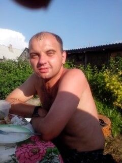  -,   Vlad, 48 ,   