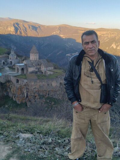  ,   Grisha, 49 ,   ,   