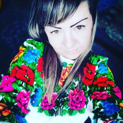  ,   Yulia, 41 ,  