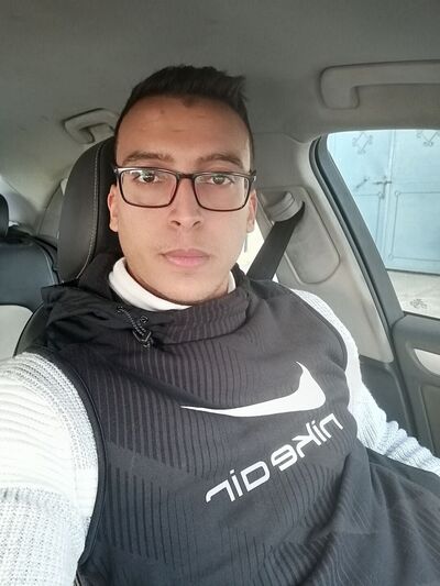  ,   Mohamed, 29 ,   c 