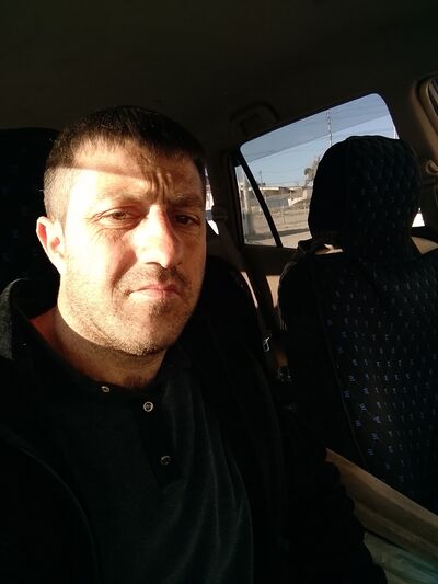  ,   Hovo, 32 ,   ,   