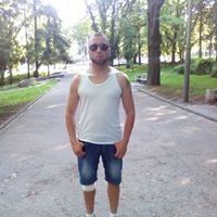  ,   Artur, 37 ,   ,   , c 