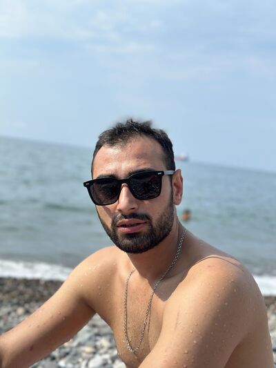 ,   Aram, 32 ,   ,   , c , 