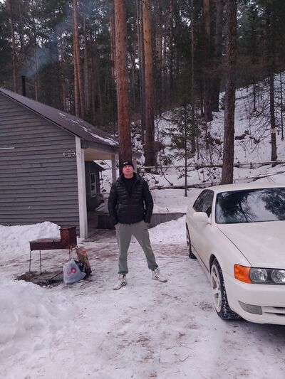 ,   Vaceslav, 37 ,     