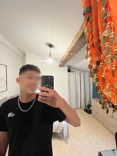  ,   Sidi, 25 ,   ,   