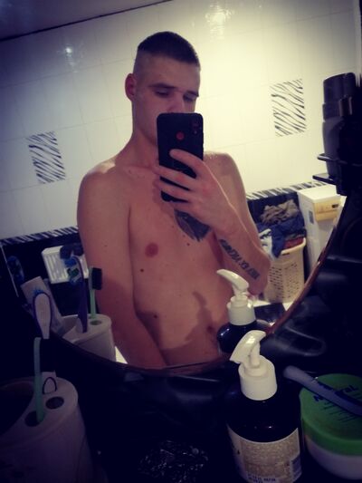  ,   Alexander, 24 ,   ,   