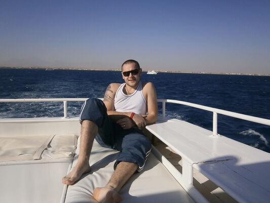  ,   Max, 38 ,   