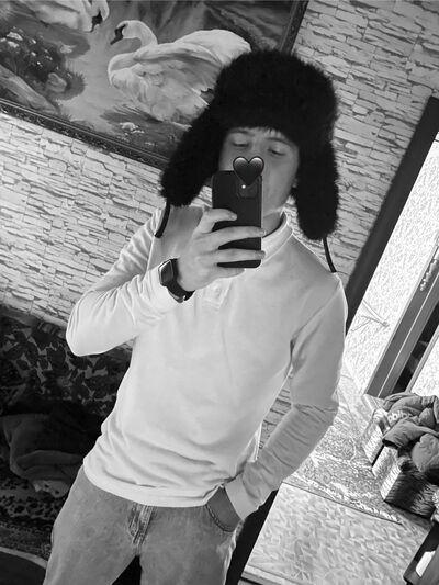 ,   Oleg, 21 ,   ,   