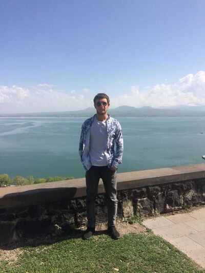  ,   Davo, 27 ,   ,   