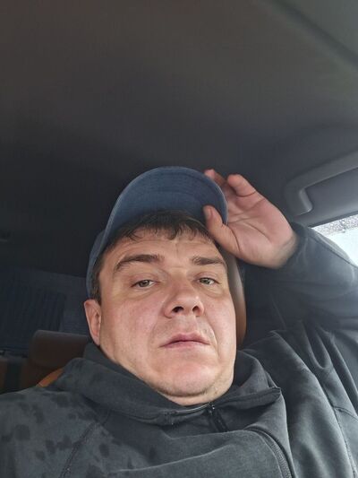  ,   Konstantin, 34 ,   ,   