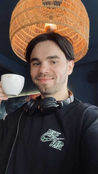  ,   Kirill Ray, 30 ,   ,   
