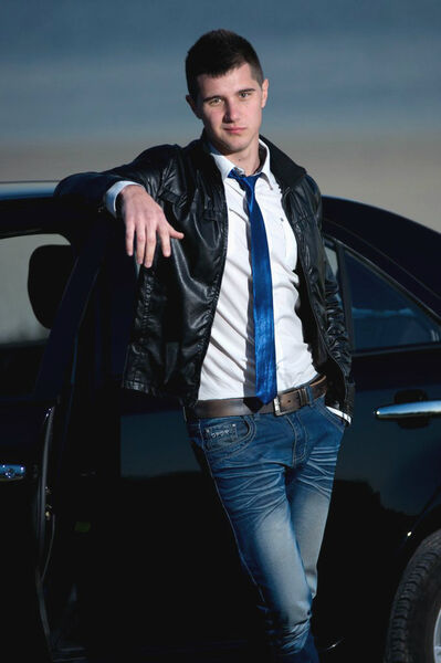  ,   MIKE, 32 ,   ,   , c , 
