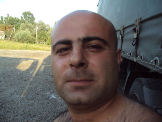  ,   Davit, 43 ,   ,   , c 