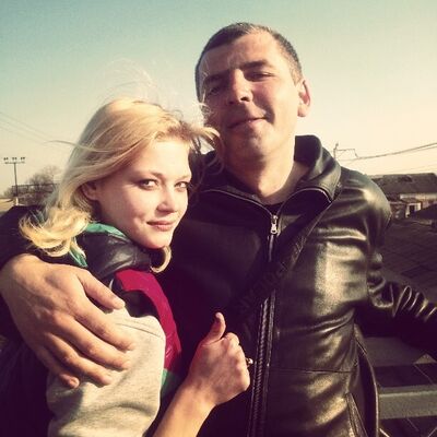  ,   Maks, 47 ,     , c 