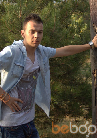  ,   Maxim, 37 ,   