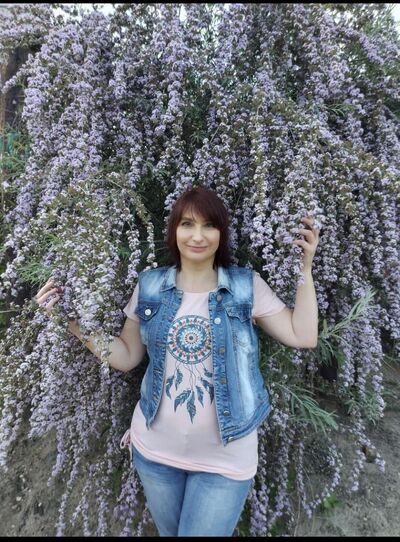  ,   Natali, 52 ,  