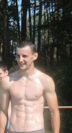  11284321  Nik, 28 ,    