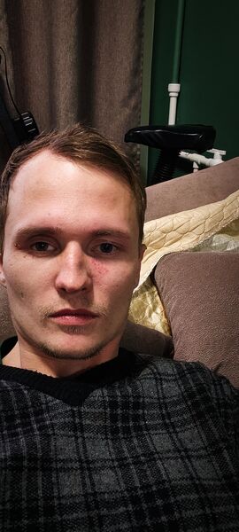  ,   Denis, 26 ,   c 