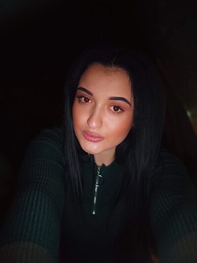  ,   Juliana, 26 ,   ,   